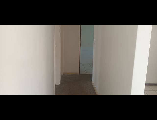 2 BEDROOM FLAT FOR SALE IN ADAMAYVIEW